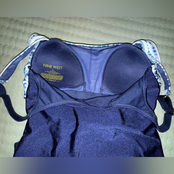 Nine West Shirred Navy Patterned One-Piece Swimsuit. Size S adjustable strap NWT - Picture 10 of 12